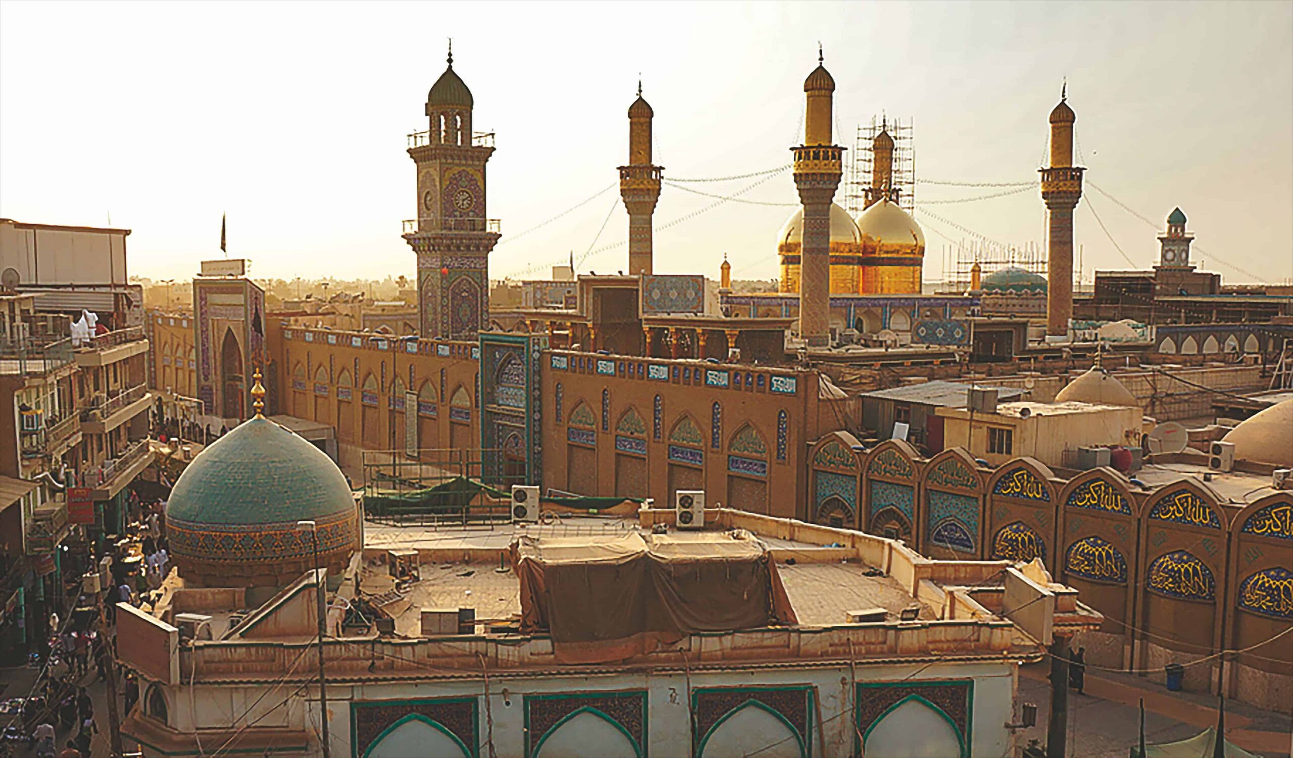 پرونده:نمای کلی مرقد سیدمرتضی در اطراف حرم کاظمین.jpg